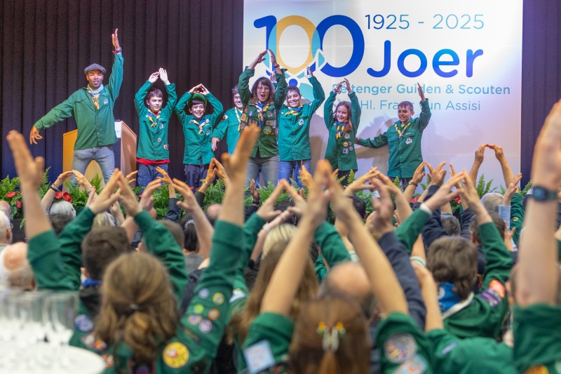 Feier: 100 Joer LGS Péiteng
